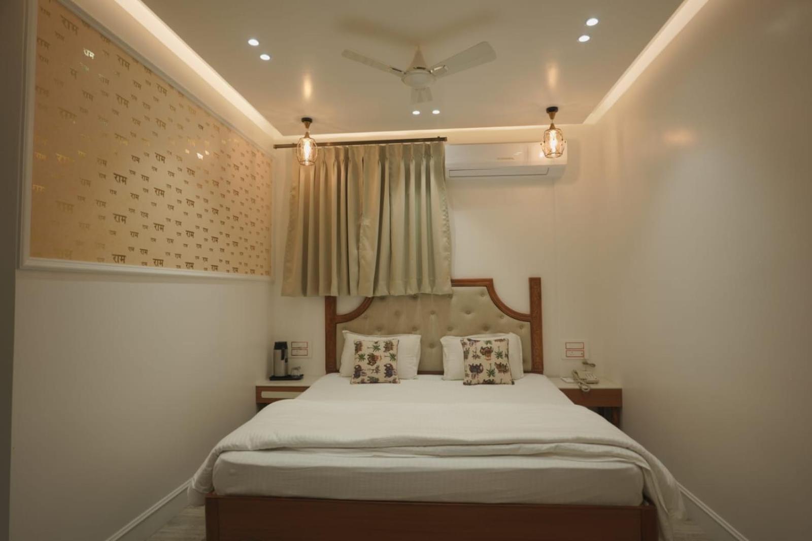 Shri Ram Paying Guest House Premium Rooms — Photos 3